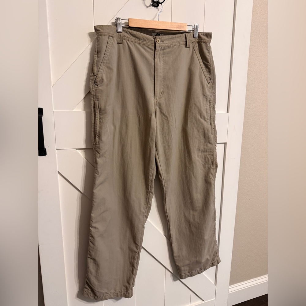 REI Men's Khaki Chinos 36 X 32